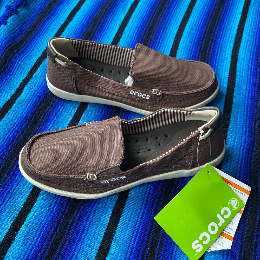 CROCS - Walu Canvas Loafer